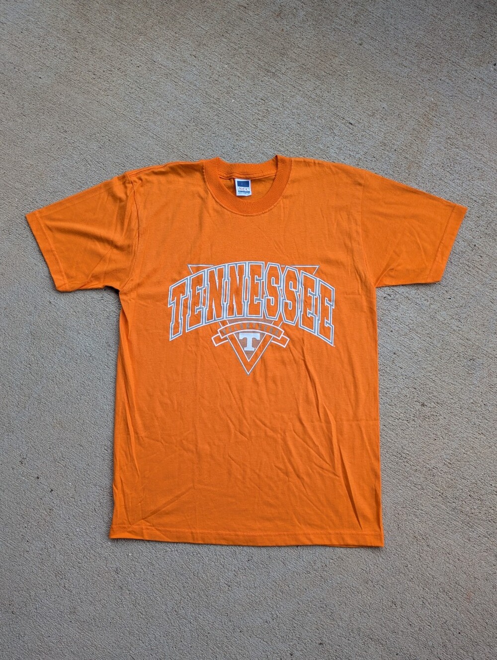 Vintage 90s University Of Tennessee Short Sleeve Graphic Tee
